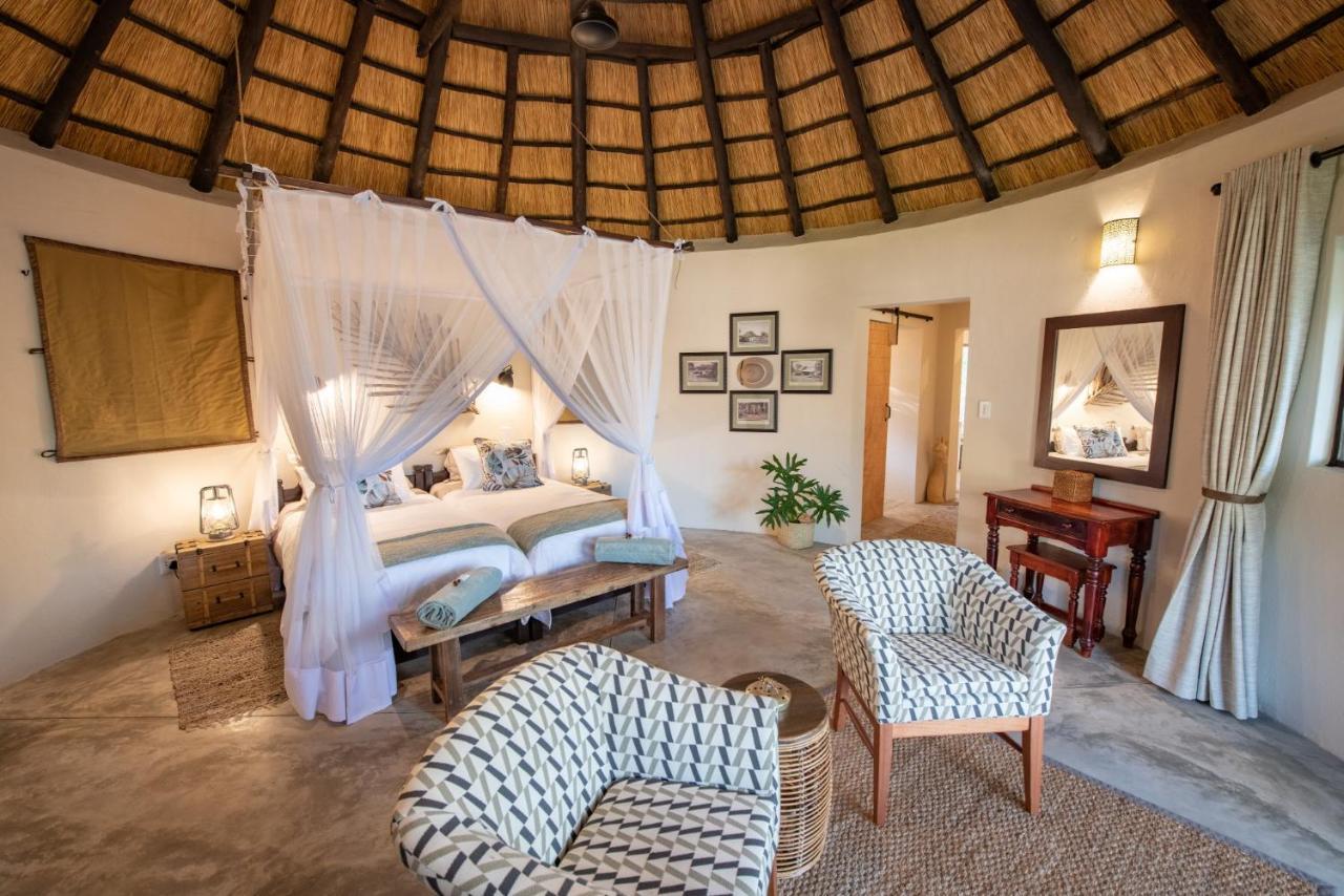 Nyala Safari Lodge 호에드스프뤼트 외부 사진